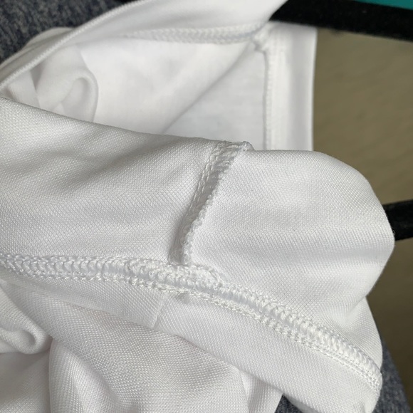 BCBG MAX AZRIA Karyn Vintage White Sleeveless Top-$25 - Picture 7 of 8